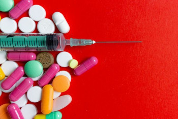 Фотография к новости: Более 50 казахстанцев заразились КВИ за сутки