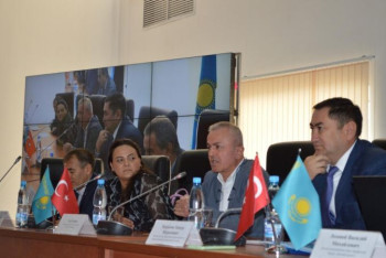 Фотография к новости: Урологи из Турции проведут операции маленьким пациентам в больнице Нур-Султана