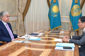 Фотография к новости: Президент принял акима Алматы Ерболата Досаева