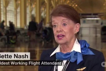 Фотография к новости: 86-летняя американка вошла в Книгу рекордов как самая старая стюардесса