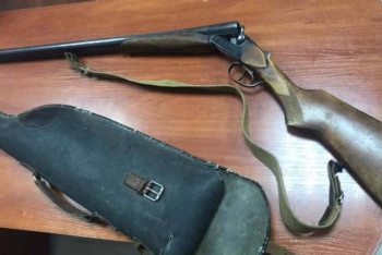 Фотография к новости: Мужчина с обрезом взял в заложницы супругу в торговом доме Нур-Султана