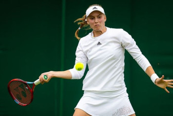 Фотография к новости: Елена Рыбакина впервые вышла в четвертьфинал Уимблдона