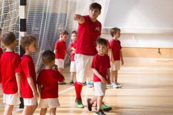 Фотография к новости: "Я за то, чтобы госпрограмма существовала" - Абаев встретился с активистами "Артспорт"