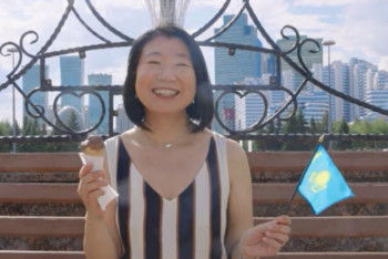 Фотография к новости: Прогулка, мороженое, танцы – яркое видео ко Дню столицы сняло посольство США в РК