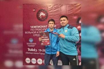 Фотография к новости: Акмолинский борец завоевал бронзу  Чемпионата Азии