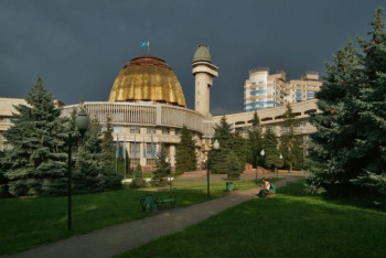 Фотография к новости: Скандальное "бордюрное" видео прокомментировали власти Алматы