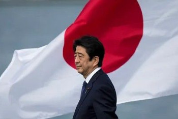 Фотография к новости: Токаев выразил соболезнования по поводу гибели экс-премьера Японии Синдзо Абэ