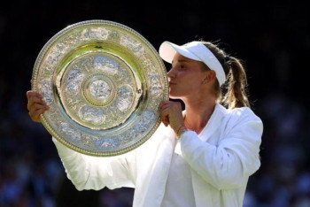 Фотография к новости: Сколько получит Рыбакина за сенсационную победу на "Уимблдоне"