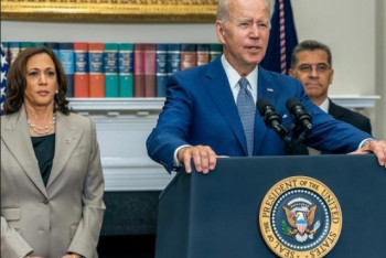 Фотография к новости: Байден призвал американцев протестовать из-за запрета на аборты