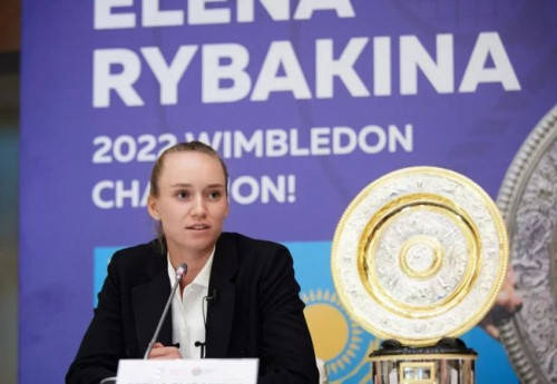 Фотография к новости: Елена Рыбакина не смогла прилететь в Алматы