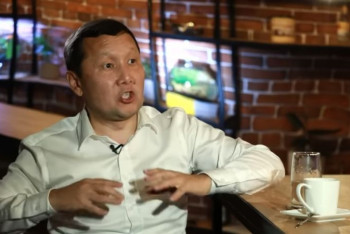 "Готовилась большая диверсия против Токаева" – адвокат Абзал Куспан о пытках Азамата Батырбаева