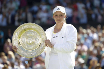 Фотография к новости: Елена Рыбакина ворвалась в рейтинг лучших теннисистов мира по доходам