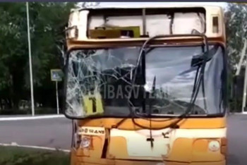 Фотография к новости: Два автобуса столкнулись в Экибастузе, пострадали 17 человек