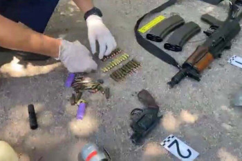 Фотография к новости: Оружейный схрон обнаружен на кладбище в Жамбылской области