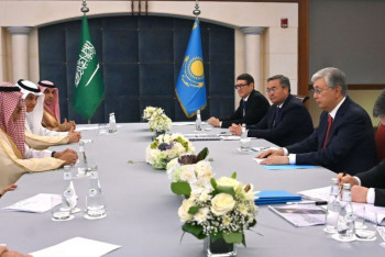 Фотография к новости: Президент провёл встречи с руководителями крупнейших компаний Саудовской Аравии