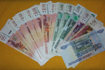 Фотография к новости: Банкам Казахстана разрешен вывоз рублей до конца лета