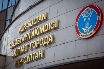 Фотография к новости: Многодетные матери избили бизнесмена в акимате Нур-Султана