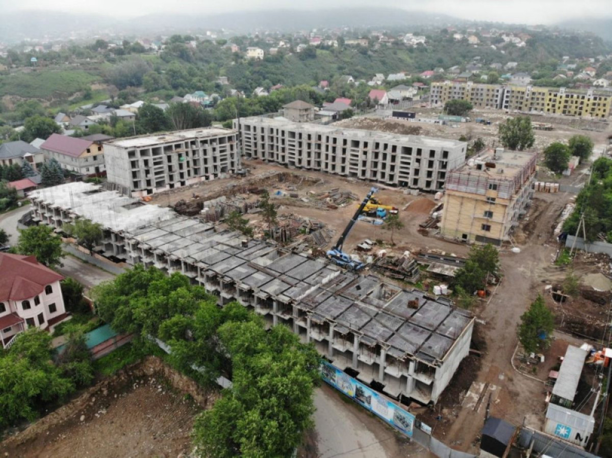 В Алматы снесут незаконно построенный ЖК