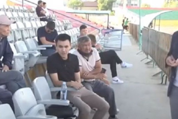 Фотография к новости: Уволить новое руководство клуба и отказаться от всех легионеров предложили болельщики ФК "Атырау"