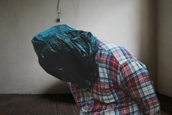 Фотография к новости: Видео вероятных пыток мужчины в туркестанской полиции появилось в Сети