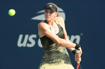 Фотография к новости: Елена Рыбакина сыграла с первой ракеткой мира