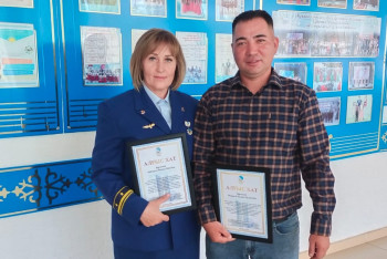 Фотография к новости: Дочь железнодорожника пошла по стопам отца, освоив мужскую профессию в Ерейментау