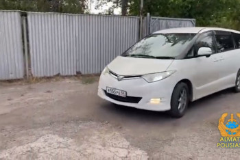 Фотография к новости: Машины-двойники выявили в Алматы