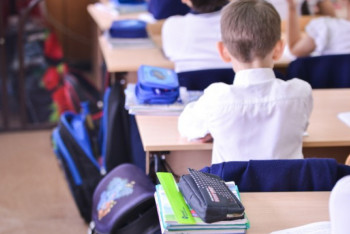 Фотография к новости: Учебный год в Казахстане продлили на две недели