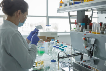 Фотография к новости: Заболеваемость коронавирусной инфекцией в Казахстане продолжает снижаться