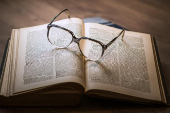 Фотография к новости: Президентскую литературную премию учредят в Казахстане в 2023 году