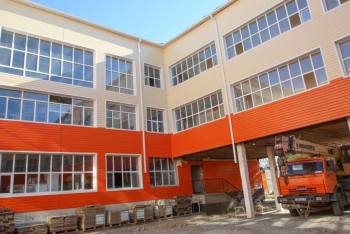 Фотография к новости: Ремонт школ в Кызылординской области контролирует глава региона