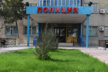 Фотография к новости: "Обещал работу в КНБ". Жительница Туркестана отдала мошеннику четыре миллиона тенге