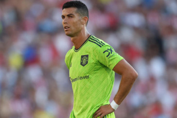 Фотография к новости: Криштиану Роналду избежал наказания за разбитый телефон болельщика с аутизмом