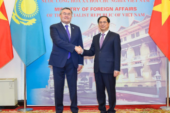 Фотография к новости: Впервые за 30 лет глава МИД Казахстана посетил Вьетнам