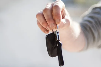 Фотография к новости: Покупать авто из стран, не входящих в ЕАЭС, можно только после оплаты таможенных сборов — Комитет госдоходов