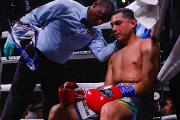 Фотография к новости: Экс-чемпион мира по боксу завершил карьеру после нокаута от казахстанца