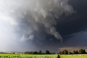 Фотография к новости: В Китае хотят создать искусственные дожди для спасения урожая от засухи