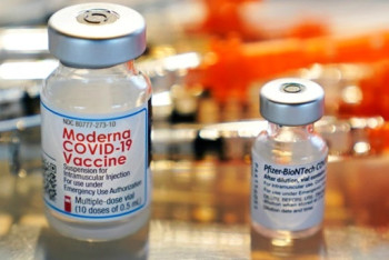 Фотография к новости: Moderna подала в суд на Pfizer за "воровство" технологии вакцины от коронавируса