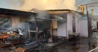 Торговцам сгоревшего рынка в Туркестанской области окажут помощь