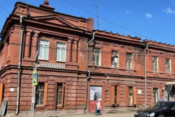 Фотография к новости: Казахстанцы подожгли военкомат в Омске ради 800 тысяч рублей