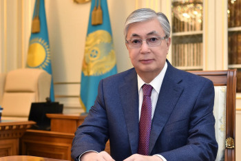 Фотография к новости: Токаев поздравил казахстанцев с Днем Конституции