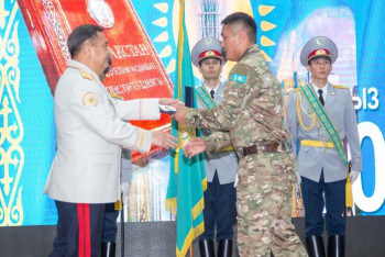 Фотография к новости: Глава МВД наградил призеров Всемирных полицейских игр