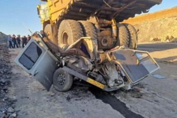 Фотография к новости: БелАЗ раздавил автомобиль с пятью пассажирами в Карагандинской области