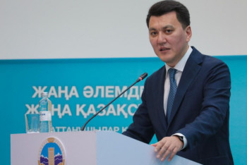 Фотография к новости: О реализации инициатив Токаева из послания 2021 года рассказал Ерлан Карин