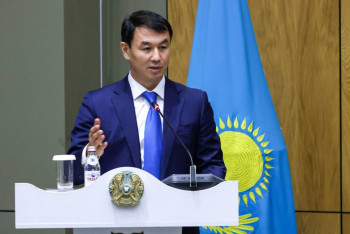 Фотография к новости: Премьер представил нового акима Туркестанской области и дал поручения по развитию региона