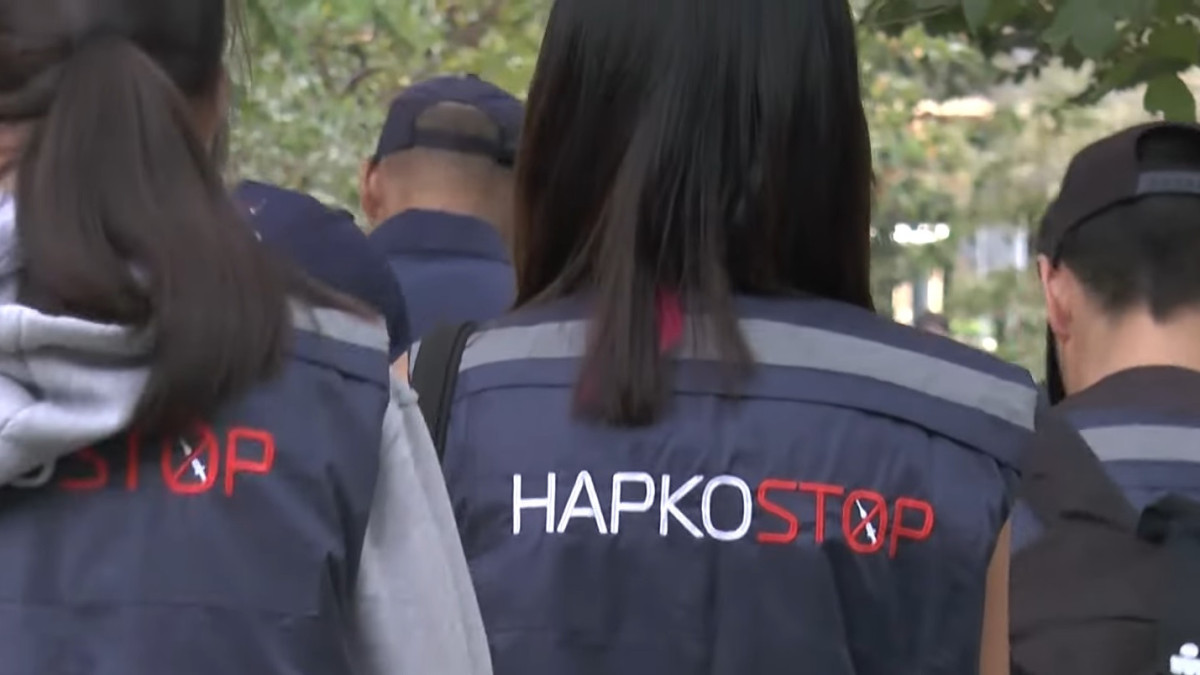 кадр из видео