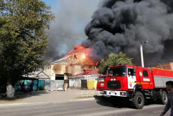 До четырёх возросло число жертв пожара в оружейном магазине Костаная