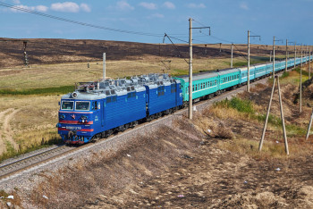 Возобновляется движение поездов, задержанных из-за пожаров в Костанайской области