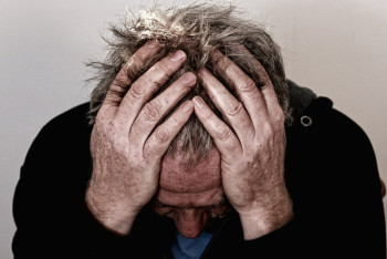 Фотография к новости: Психолог перечислил способы избежать хандры осенью