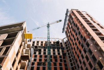 Фотография к новости: Застройщиков без права привлечения денег дольщиков перечислил акимат Нур-Султана